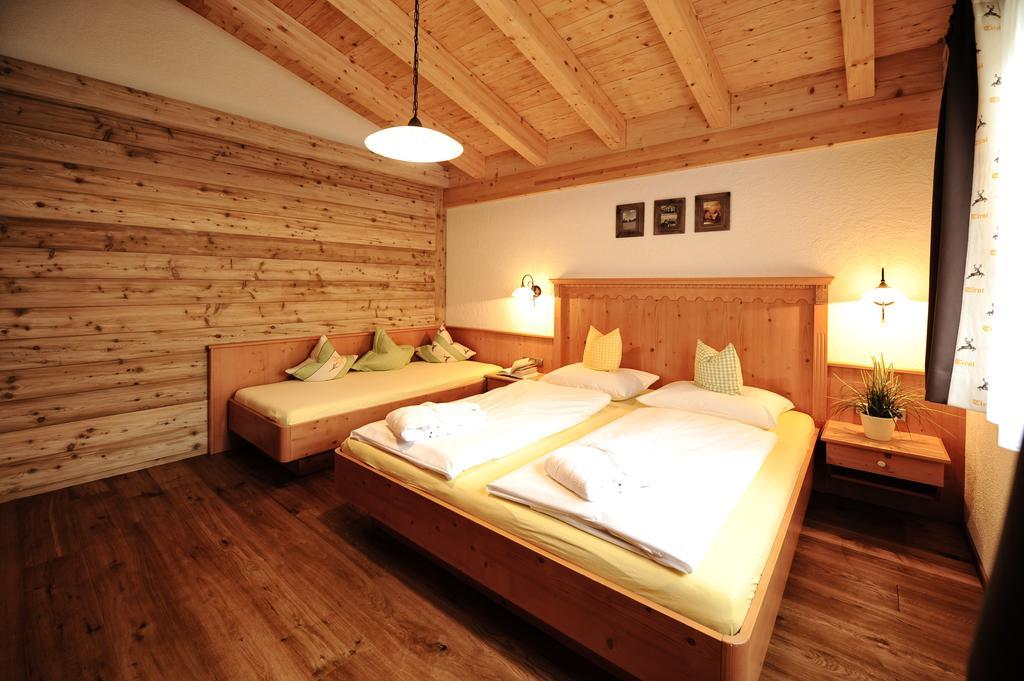 Luxury Chalets Wiesenruh بيشلباخ المظهر الخارجي الصورة